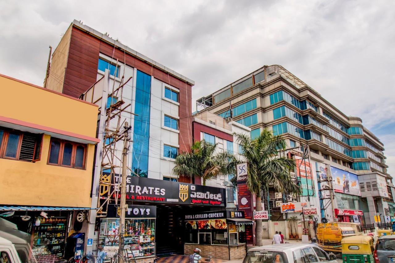 Capital O 5381 The Emirates Hotel Bangalore Exterior foto
